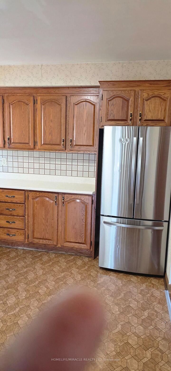 Property Photo: 46 Cavehill Crescent ON M1R 4P9