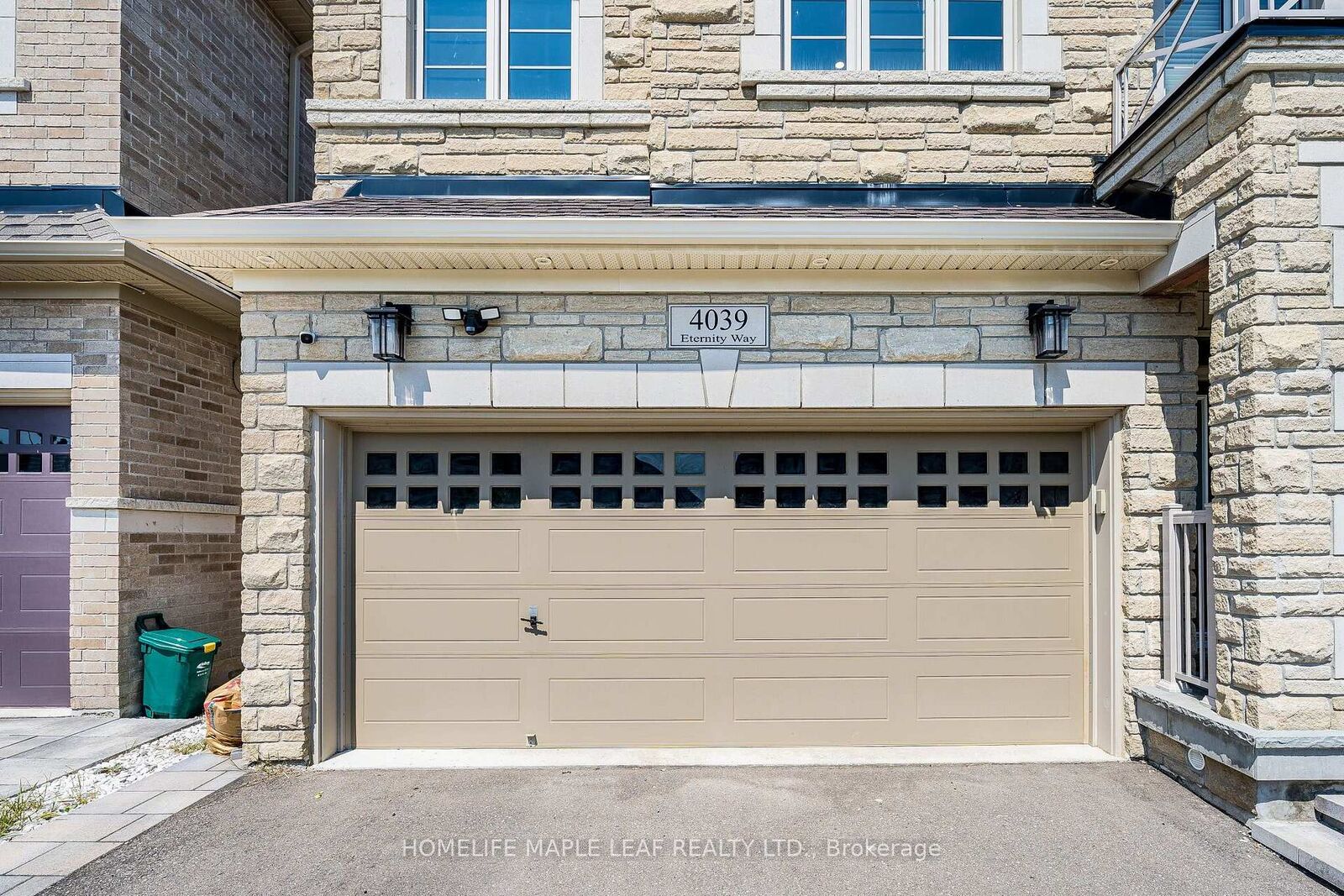 Property Photo: 4039 Eternity Way ON L6H 3R4