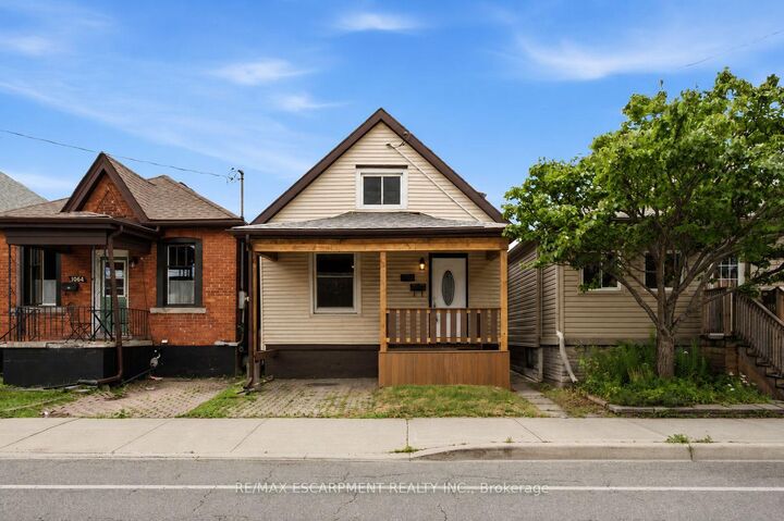 1062 Cannon Street E — photo 1
