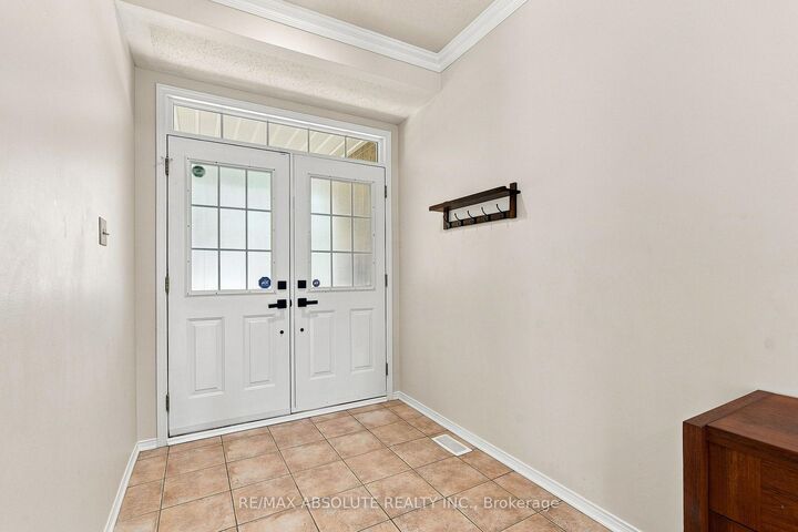Property Photo: 2158 Valenceville Crescent ON K4A 4K4