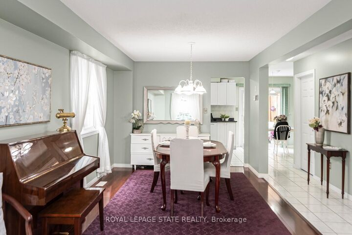 Property Photo: 10 Richview Drive ON L9B 2V5