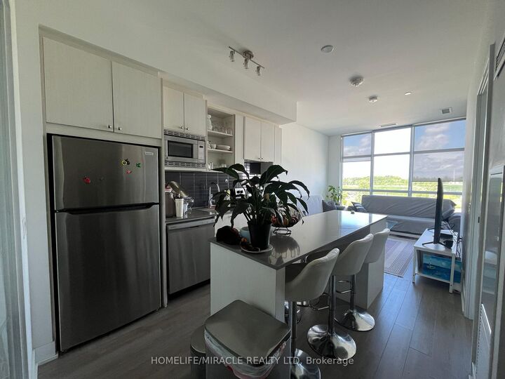 Property Photo: 60 George Butchart Drive 306 ON M3K 2C5