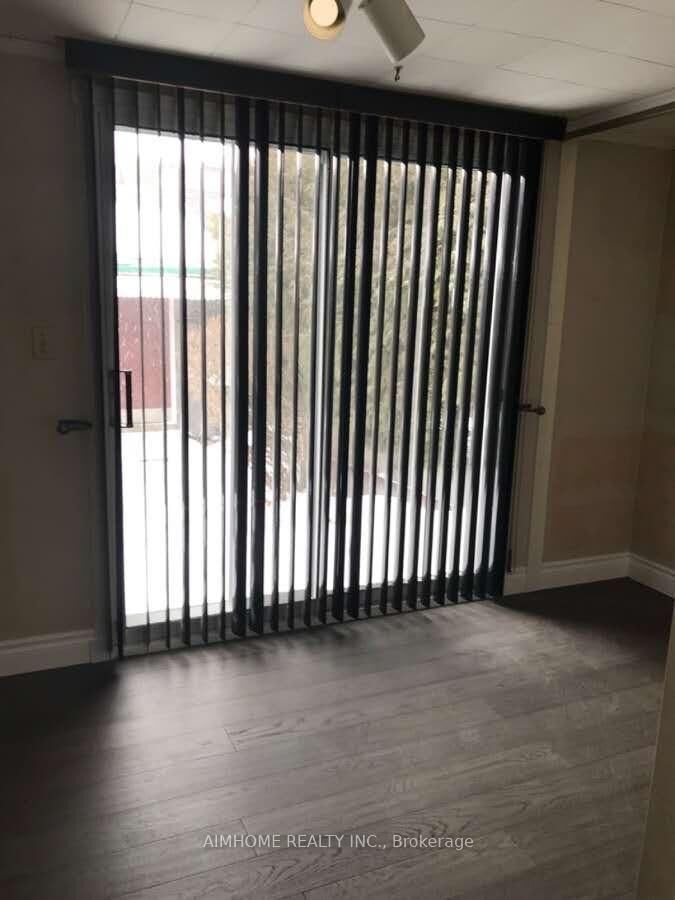 Property Photo: 253 Palmerston Avenue Main Fl Br ON M6J 2J3