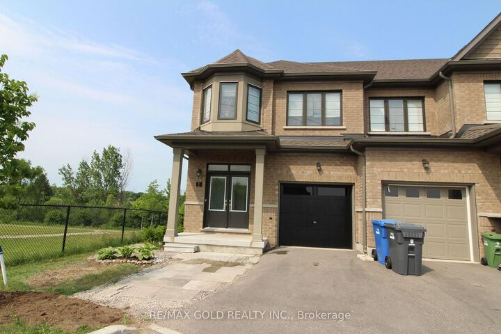 Property Photo: 166 Deerpath Drive 1 ON N1K 1W6