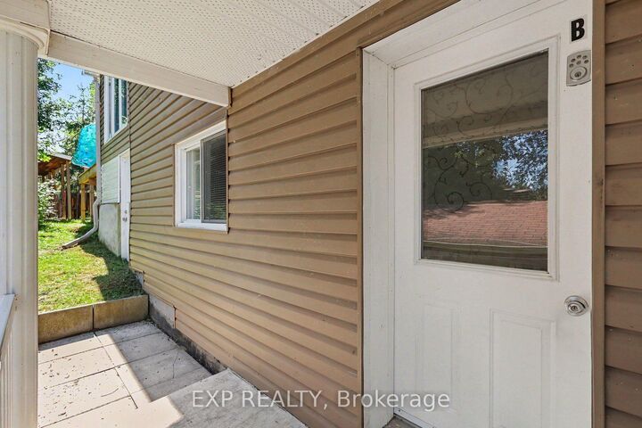 Property Photo: 2055 Victoria Street Unit B ON K4K 1L5