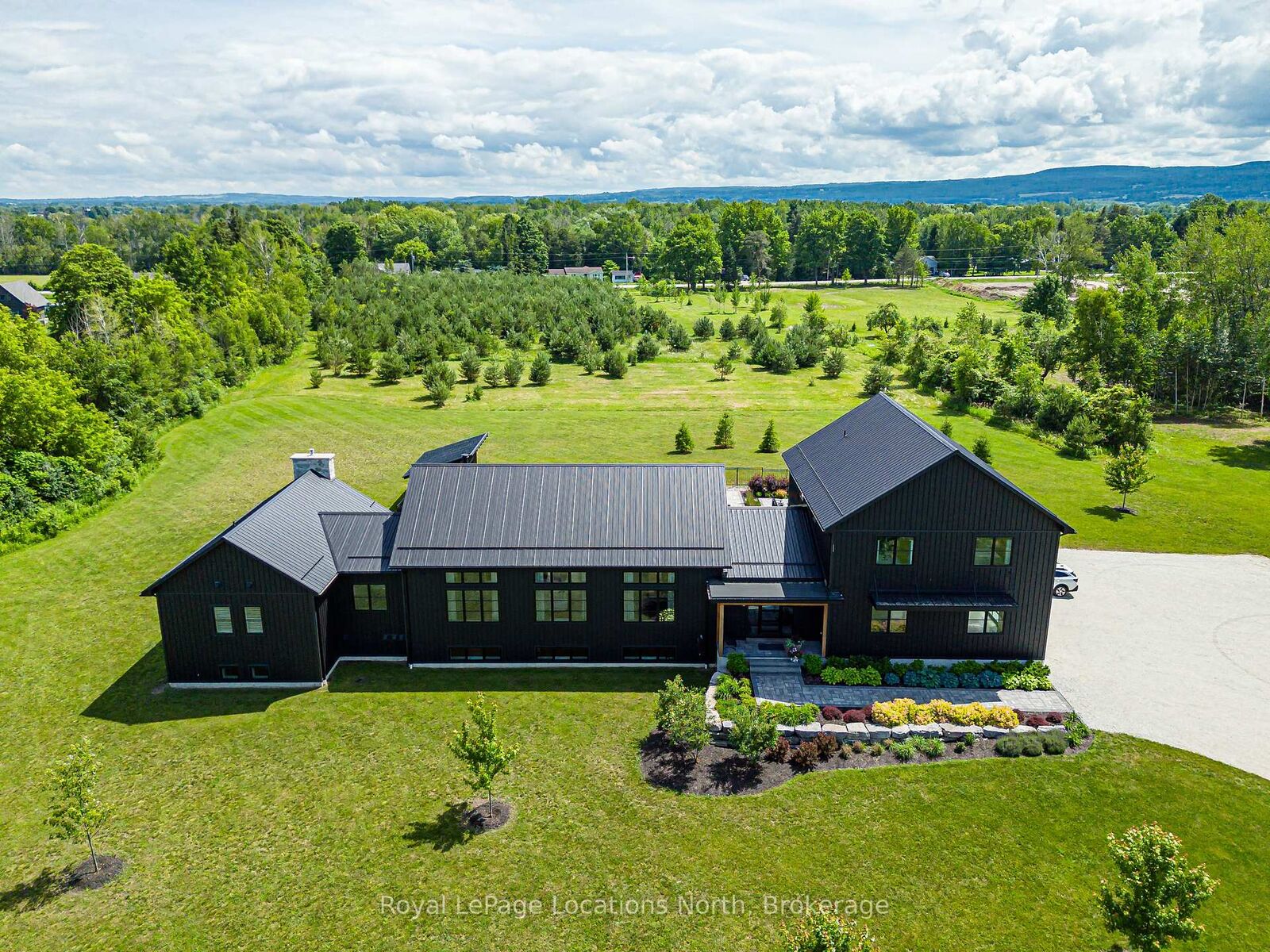 Property Photo: 7343 36 37 Nottawasaga Side Road ON L0M 1P0