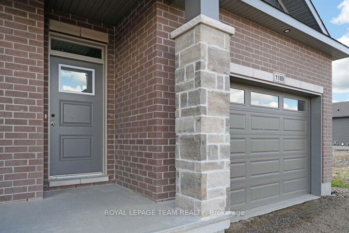 1189 Potter Drive — photo 1