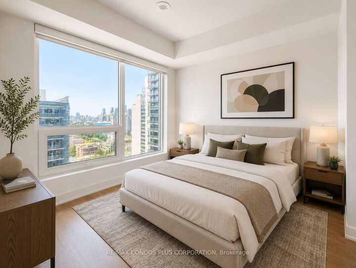 Property Photo: 108 Peter Street 2101 ON M5V 0W2