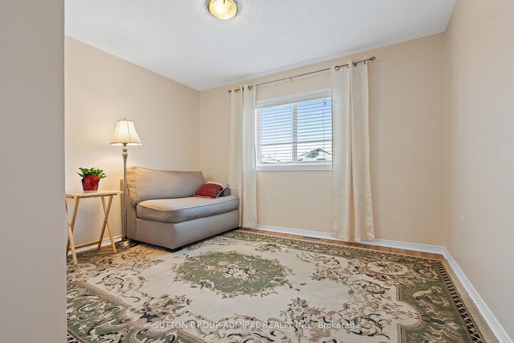 Property Photo: 213 Tunbridge Road ON L4M 6R6