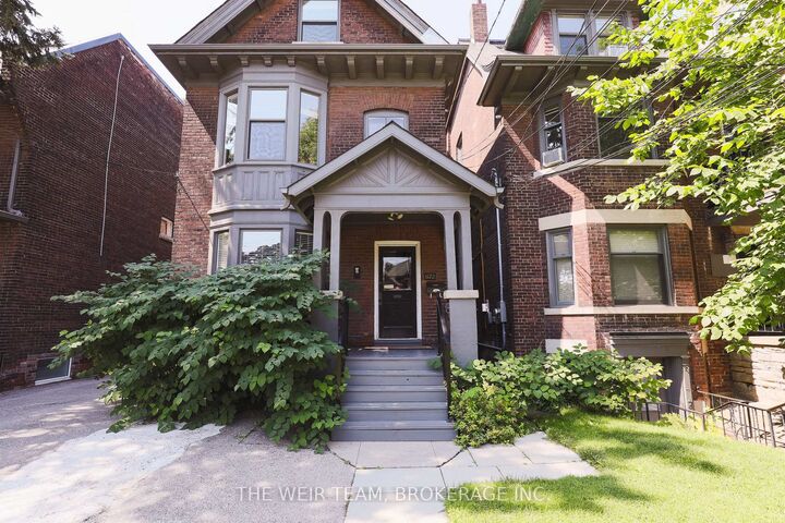 Property Photo:  672 Broadview Avenue Main  ON M4K 2P1 