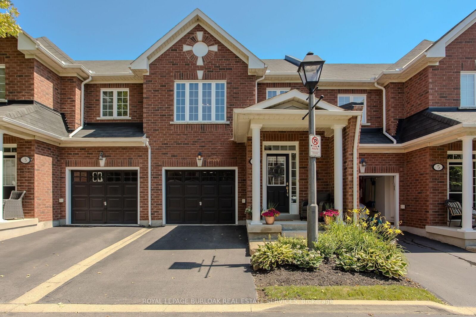 Photo de la propriété:  2410 Woodward Avenue 4  ON L7R 1T9 