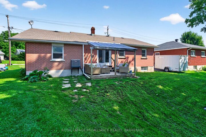 26 McLean Boulevard — photo 1