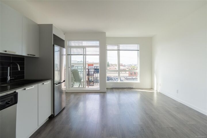 Property Photo: 517 Fisgard St #510 BC V8W 0C5