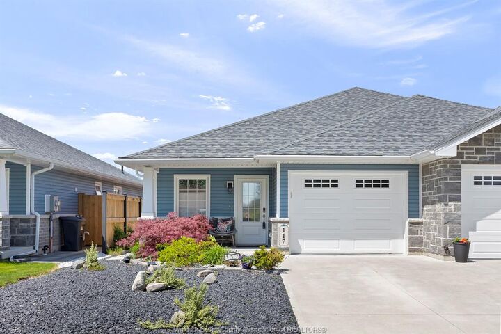 Property Photo: 117 Arthur Street North ON N0R 1G0