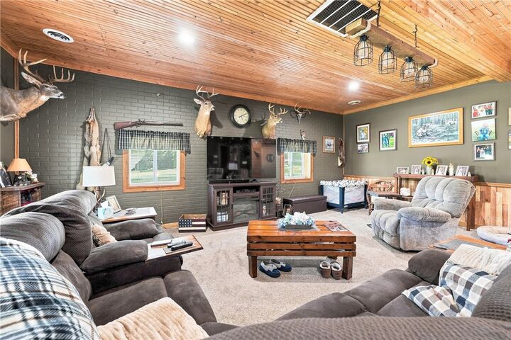 Property Photo:  734 Mercer Rd  PA 16125 