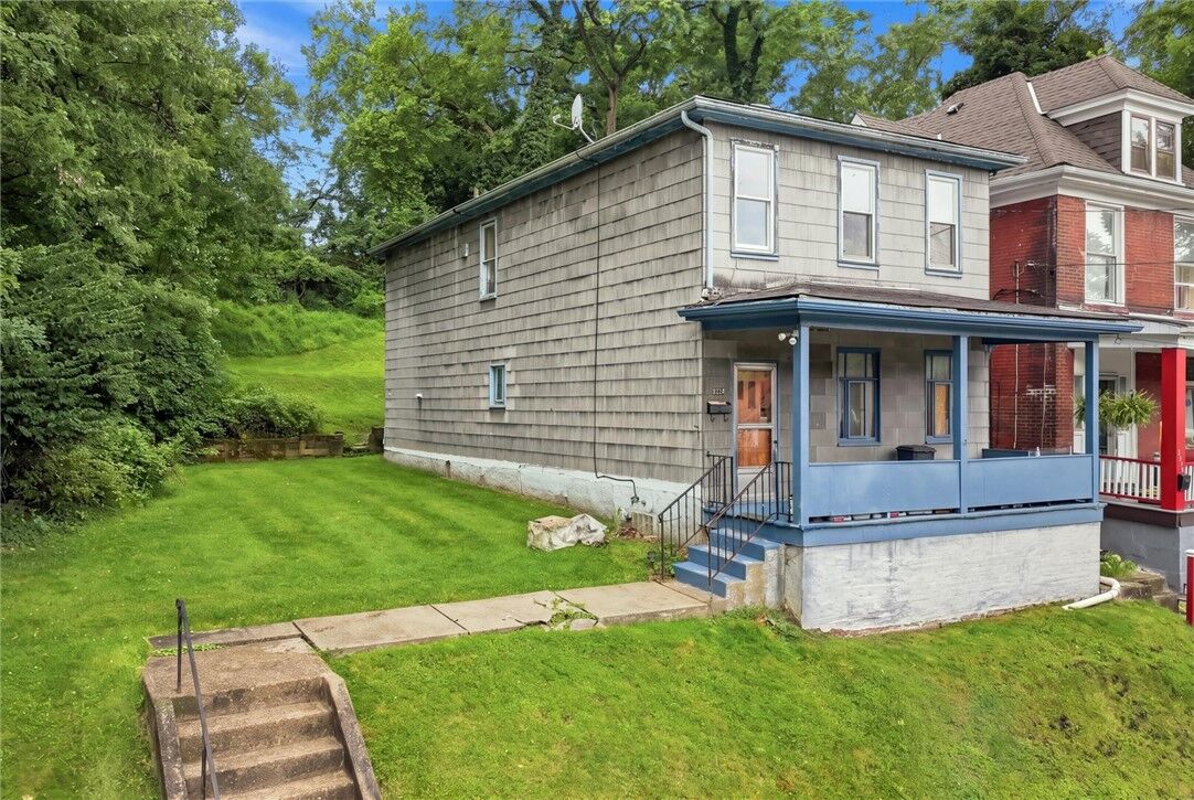 Property Photo: 2334 Manor Ave PA 15218