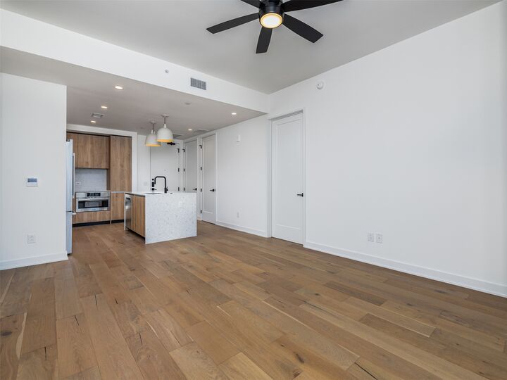 Property Photo: 84 East Avenue 2003 TX 78701