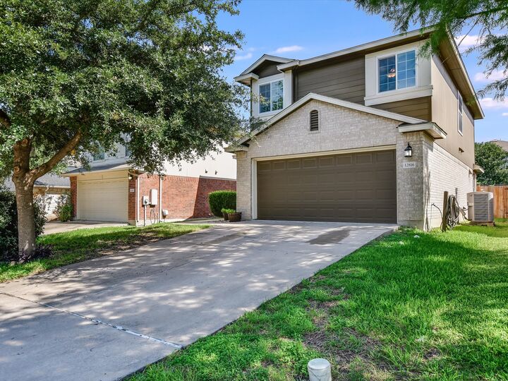 Property Photo: 12816 Thomas Jefferson Street TX 78653