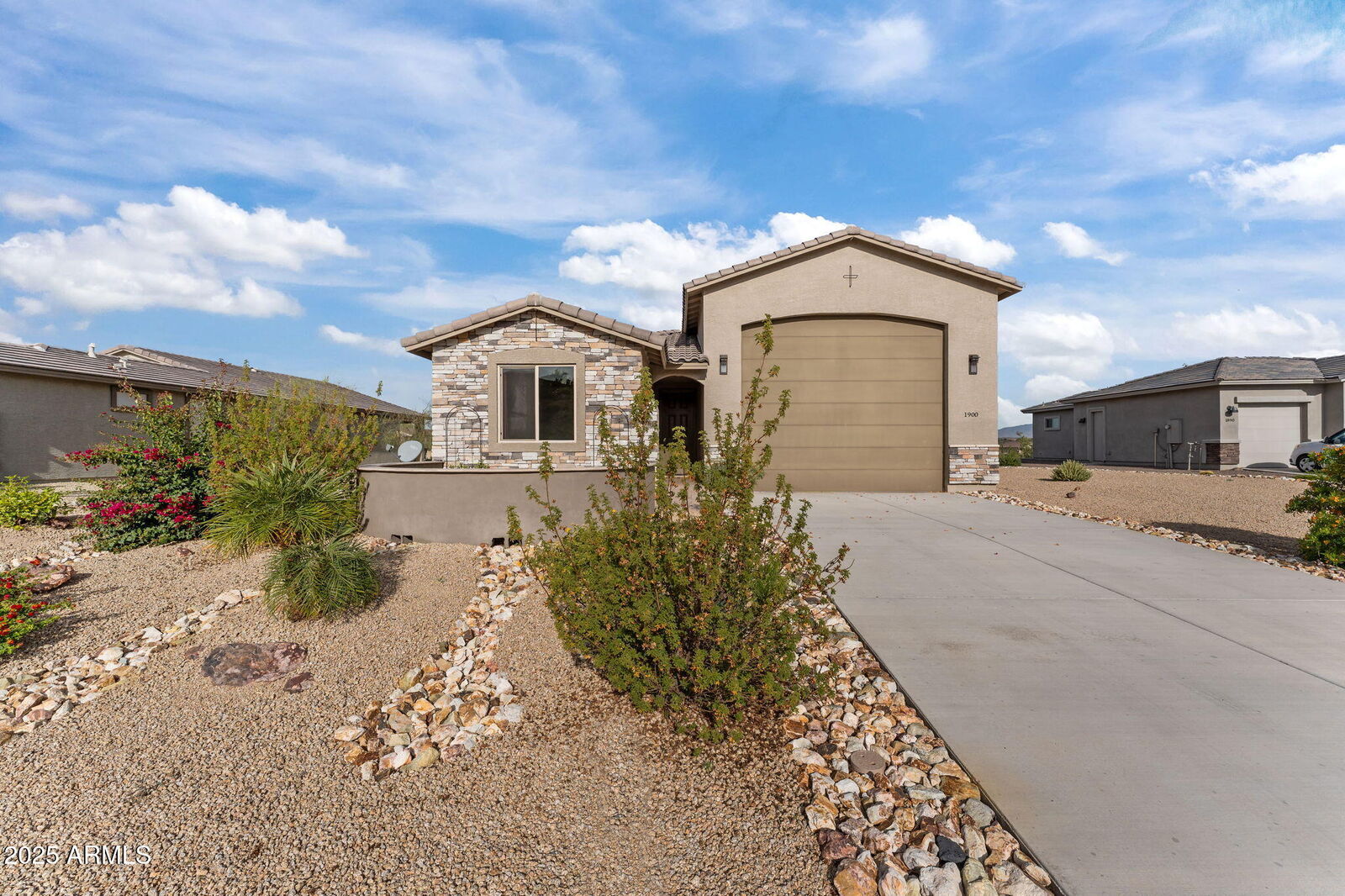 Property Photo:  1900 W Ringo Road  AZ 85390 
