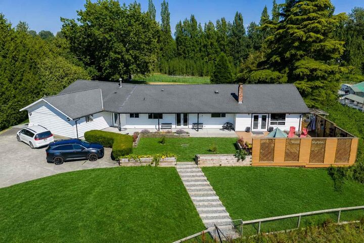 Property Photo:  24862 16 Avenue  BC V4W 2R6 