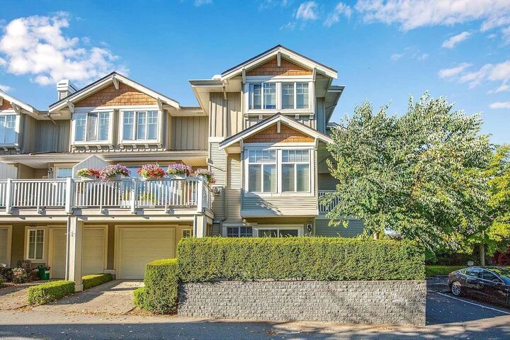 Property Photo: 14877 58 Avenue 48 BC V3S 8Y9