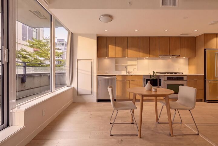 111 E 1st Avenue 203 — photo 1