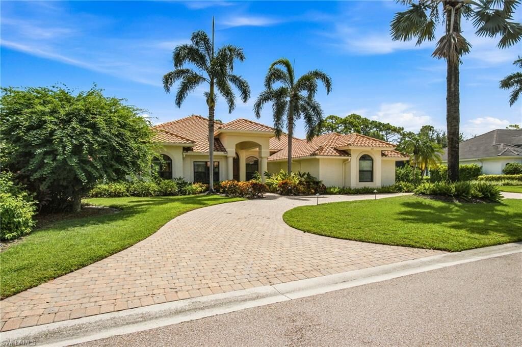 Property Photo:  212 Cheshire Way  FL 34110 