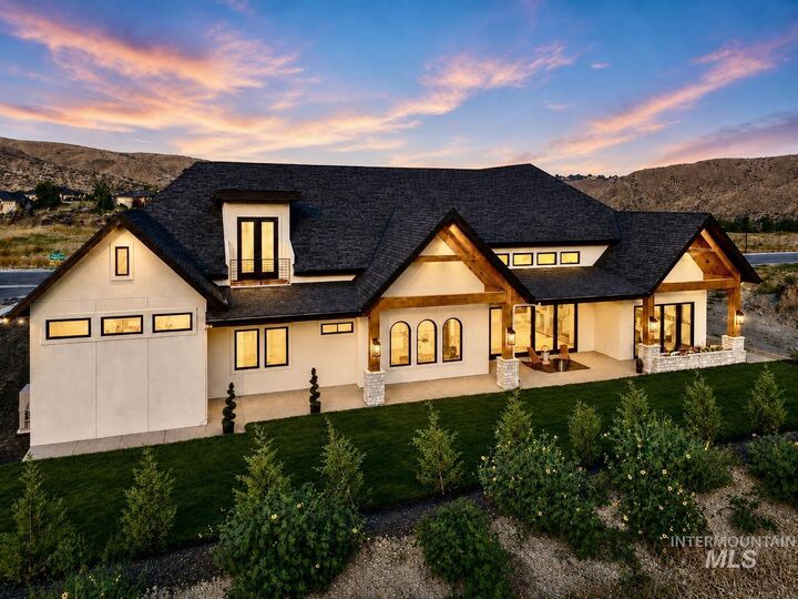 Property Photo:  4610 N Accipiter Pl.  ID 83703 