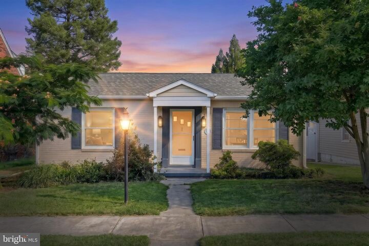 Property Photo:  209 Penn Street  PA 17331 