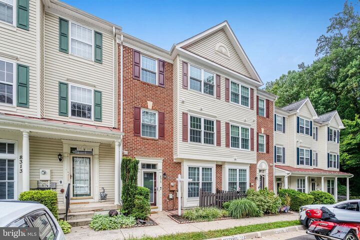 Property Photo: 8315 Sanderling Way 22 VA 22079