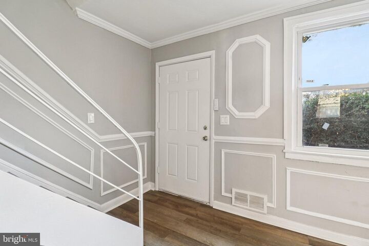 Property Photo:  2834 Iverson Street 101  MD 20748 