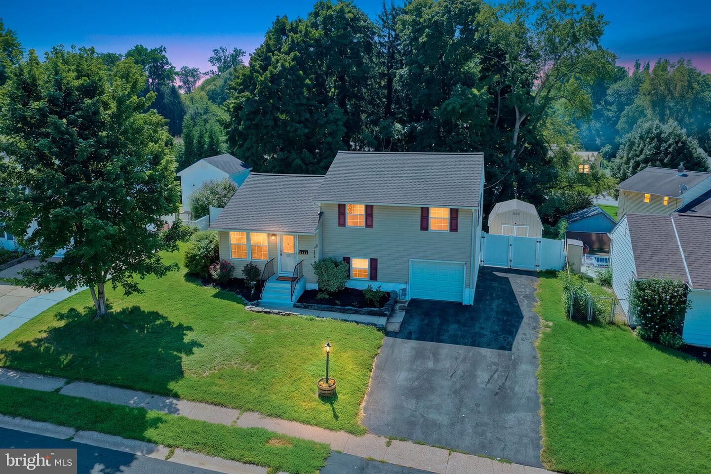 Property Photo:  1043 Dettling Road  DE 19805 