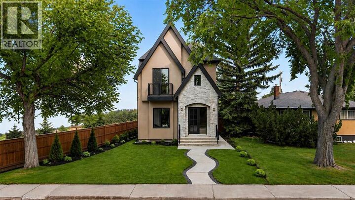 Property Photo:  1826 6 Street Northeast  AB T2E 3Z1 