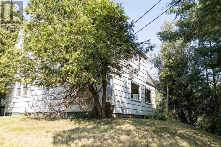 Property Photo:  614 Southampton Road  NS B4H 3Y4 