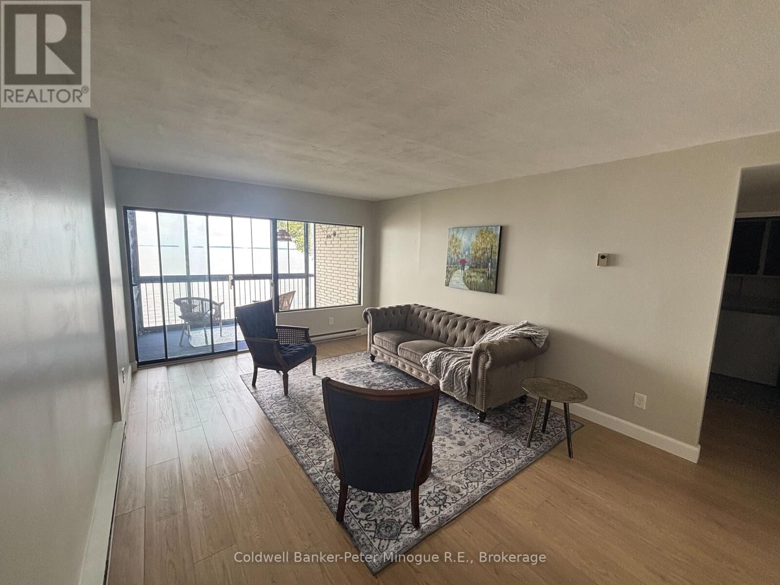 Property Photo:  425 William Street 103  ON P1A 1X6 