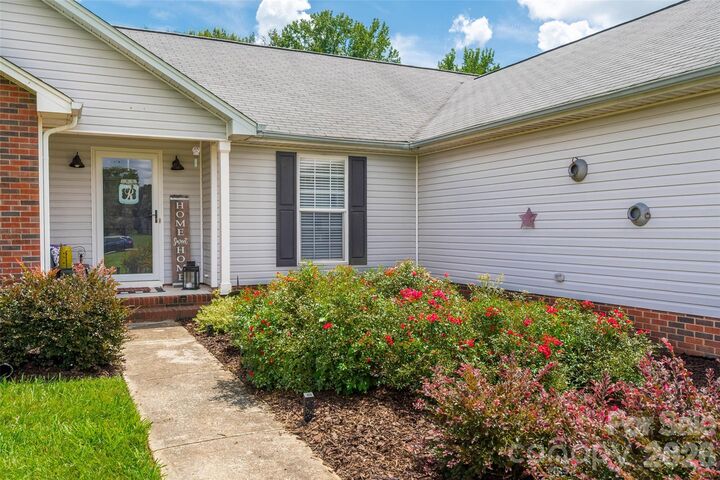 Property Photo: 3209 Monte Drive NC 28110