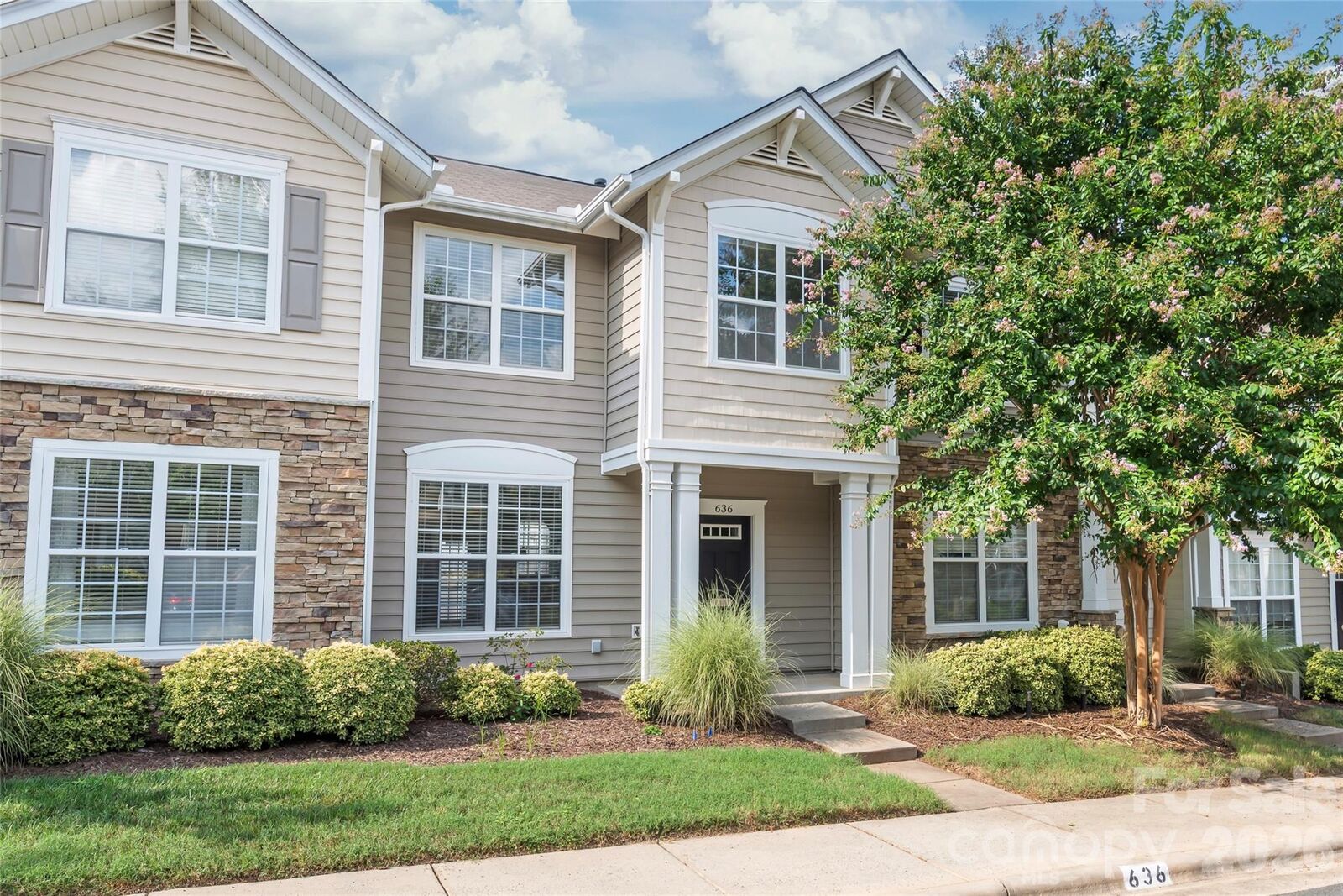 Property Photo:  636 Brickdust Court  SC 29708 
