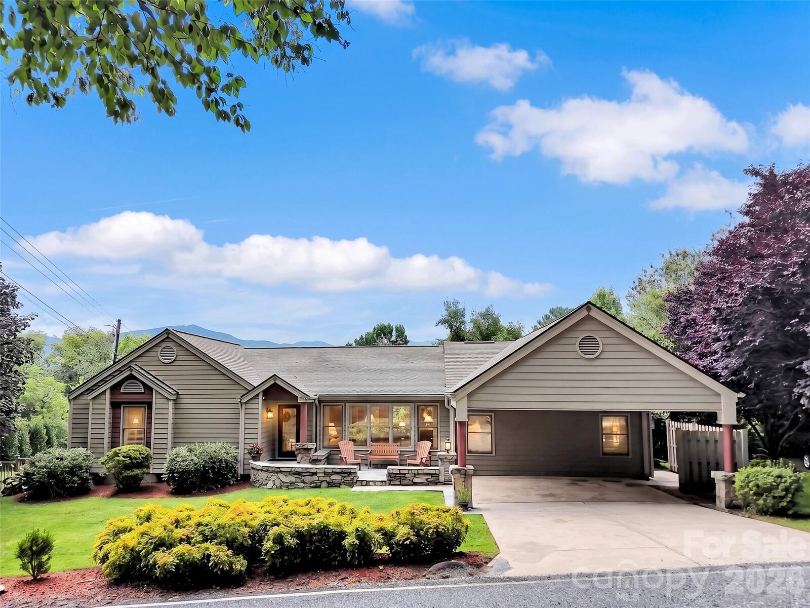 Property Photo:  936 Little Mountain Road  NC 28786 