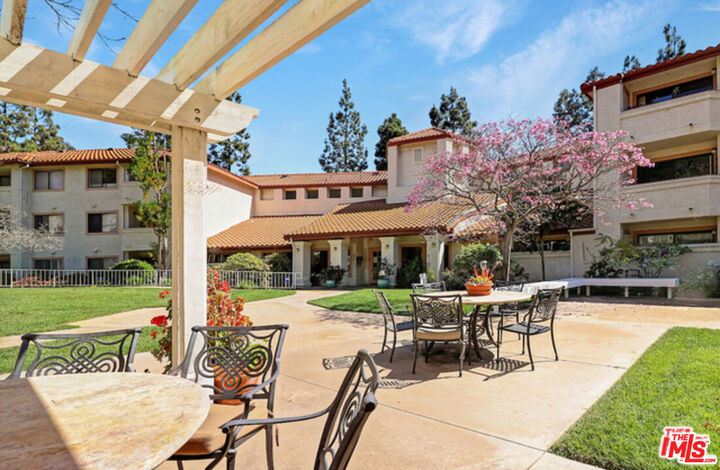 Property Photo:  501 Palisades Dr, Unit 103  CA 90272 