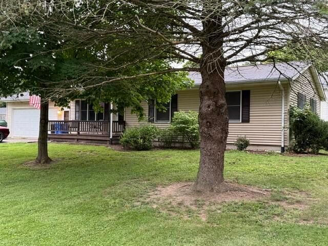Property Photo:  350 Elmcrest Drive  OH 43338 