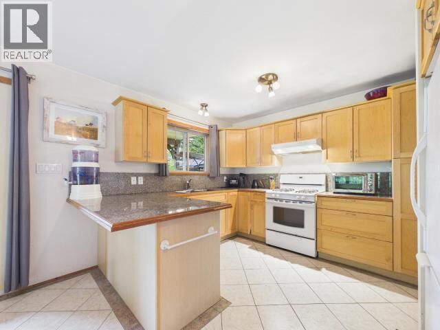 Property Photo: 5072 Prospect Street BC V0N 3K0