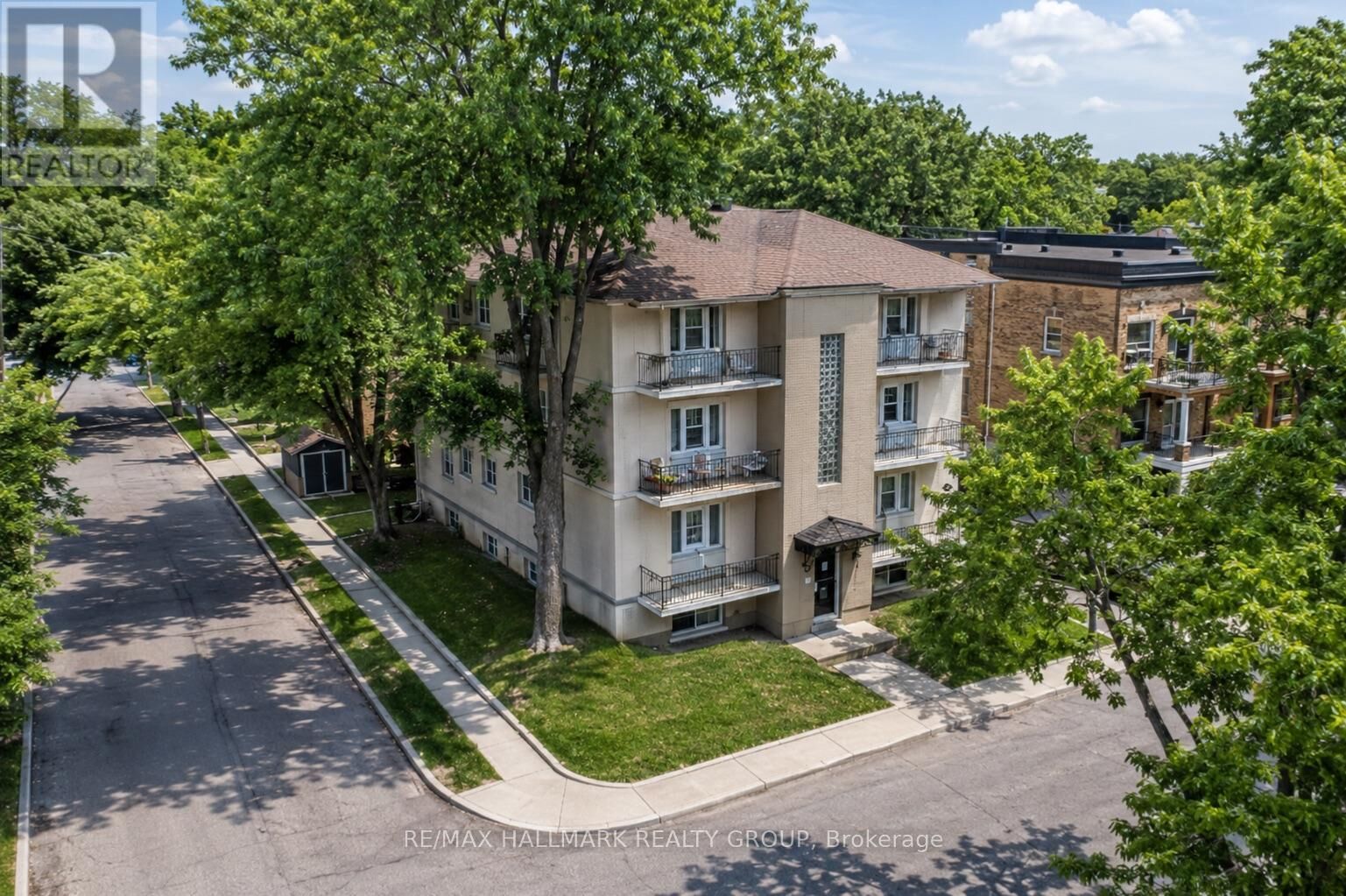 Property Photo: 20 Lower Charlotte Street 2 ON K1N 8K1
