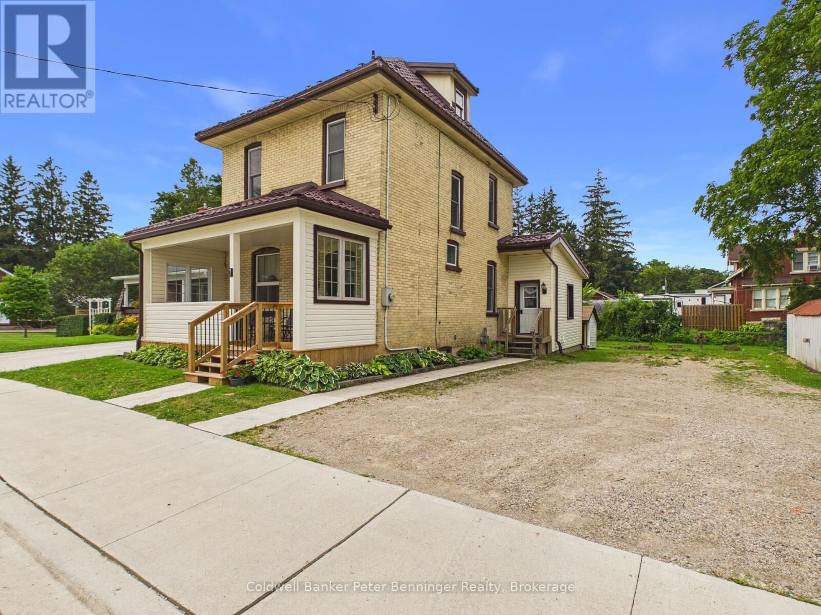 Property Photo:  7 Yonge Street South  ON N0G 2V0 