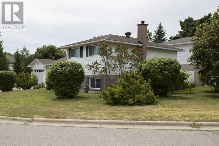 Property Photo:  170 Laronde Ave  ON P6B 5R6 