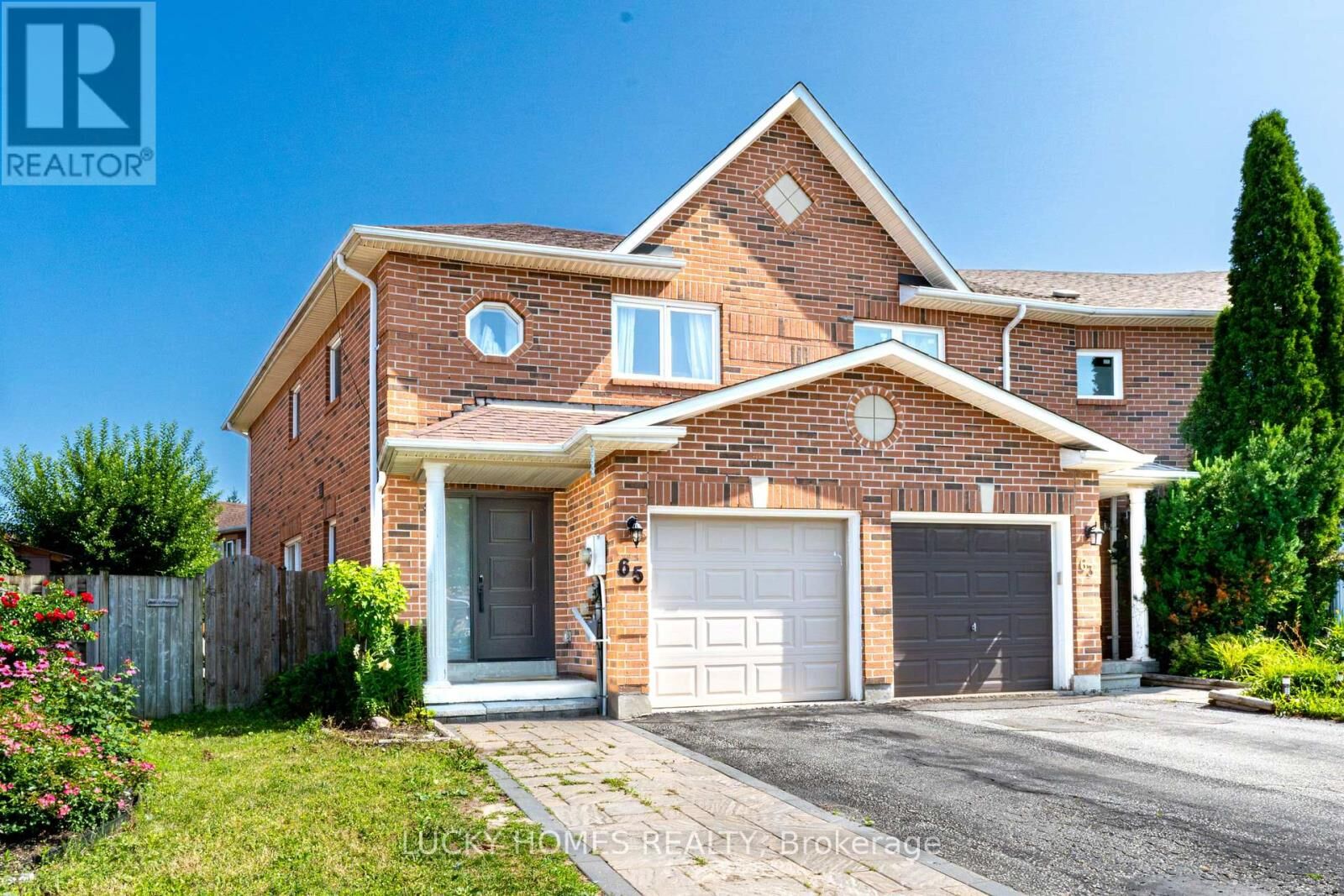 Property Photo:  65 Lyfytt Crescent  ON L4N 7X5 