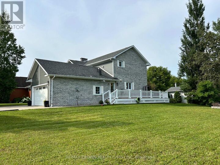 Property Photo: 96-98 Progress Crescent ON P5N 3H7