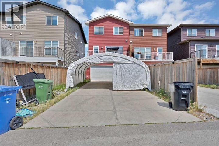 Property Photo:  533 Savanna Boulevard Northeast  AB T3N 1A8 