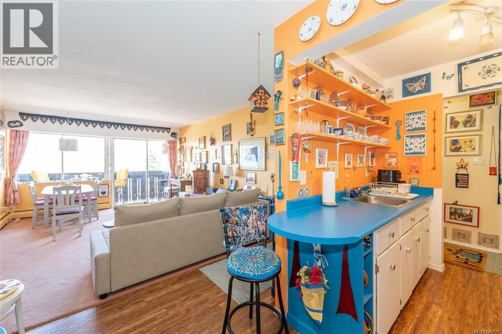 Property Photo:  964 Heywood Street 418  BC V8V 2Y5 