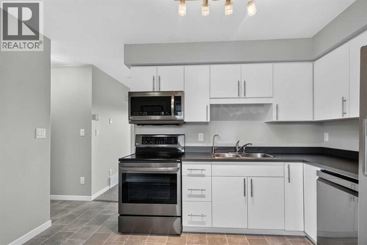 Property Photo:  711 Beacon Hill  AB T9H 3R5 