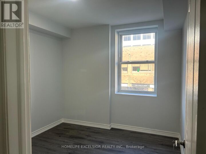 Property Photo: 3 Simcoe Street South Unit 3 ON L1H 1A9
